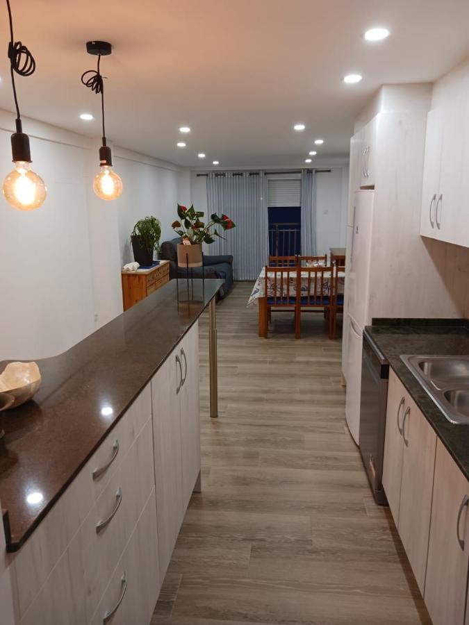Apartment Piso 1ª Linea Y Centrico